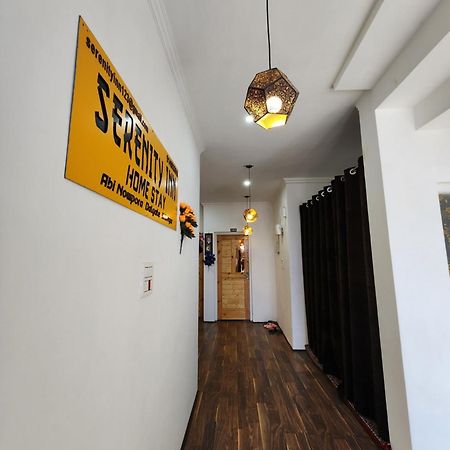 Serenity Inn Home Stay ศรีนาการ์ ภายนอก รูปภาพ